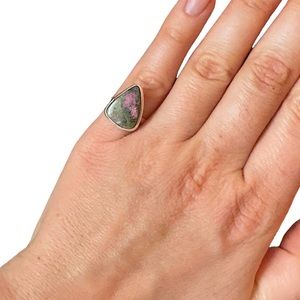 Ruby Zoisite ring in sterling silver 925 size 6